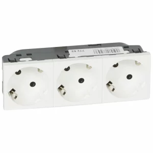 LEGRAND 077253 3X2P+T ORIENTARE 45? ALBA