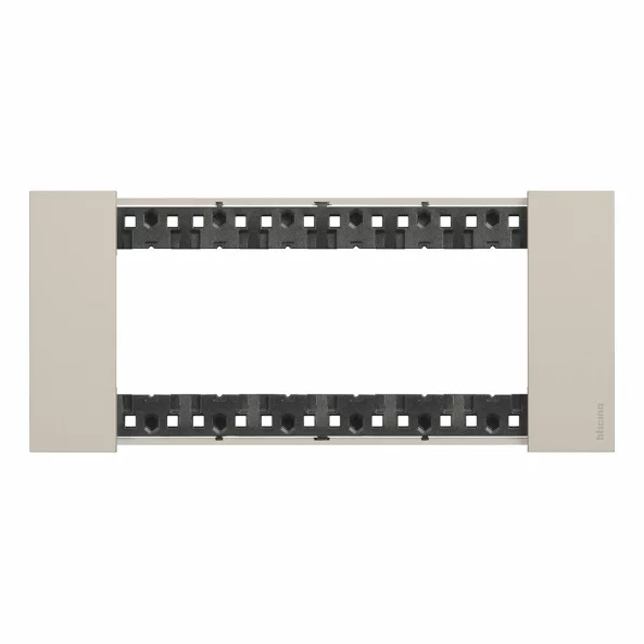 LEGRAND 694569 BLOC MULTIPRIZA 4X2P+T 5M ALB-GRI